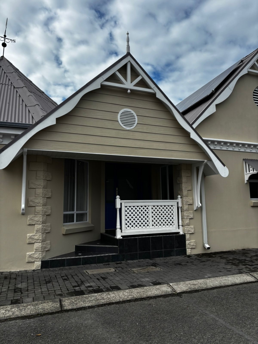 4 Bedroom Property for Sale in Selborne Eastern Cape